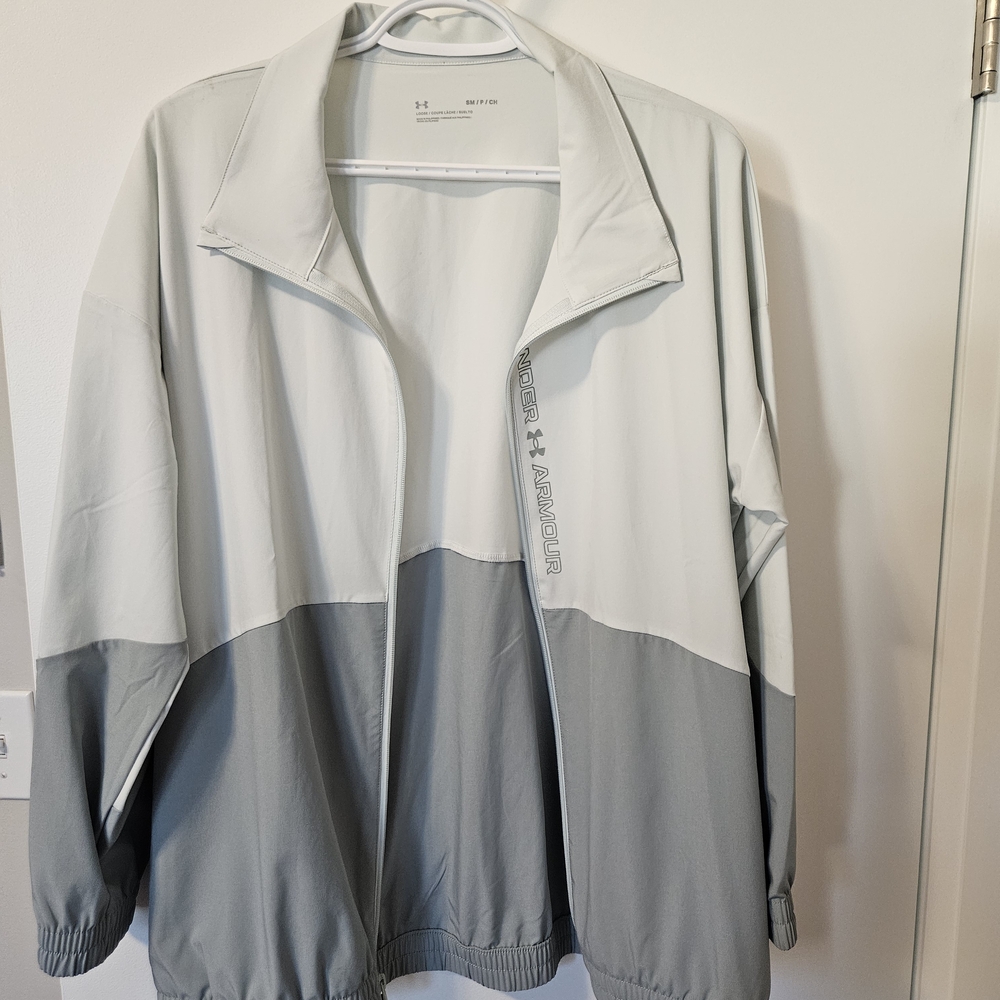 Under Armour Water-Resistant Training Jacket – Size S